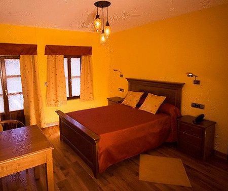 Hotel La Casa Grande Ourense Zimmer foto